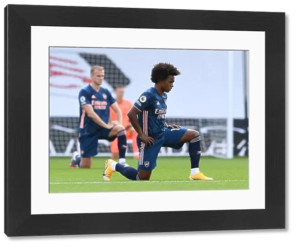 Arsenal's Willian Kneels During Fulham Match in Premier League 2020-21