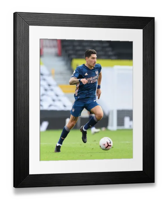 Framed Print : Hector Bellerin in Action: Arsenal vs. Fulham, Premier League 2020-21 Framed Print : Hector Bellerin in Action: Arsenal vs. Fulham, Premier League 2020-21