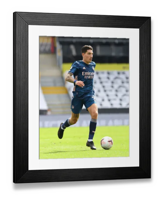 Framed Print : Hector Bellerin in Action: Fulham vs. Arsenal, Premier League 2020-21