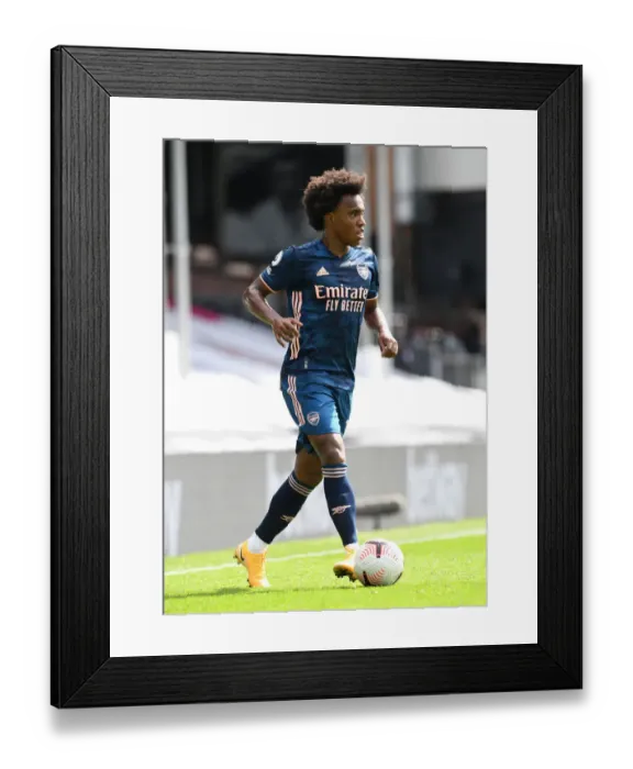 Framed Print : Willian in Action: Fulham vs Arsenal, Premier League 2020-21