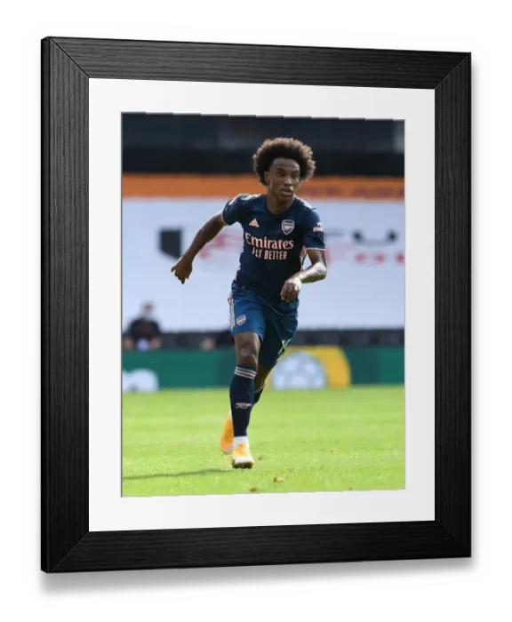 Framed Print : Willian in Action: Fulham vs. Arsenal, Premier League 2020-21 Framed Print : Willian in Action: Fulham vs. Arsenal, Premier League 2020-21