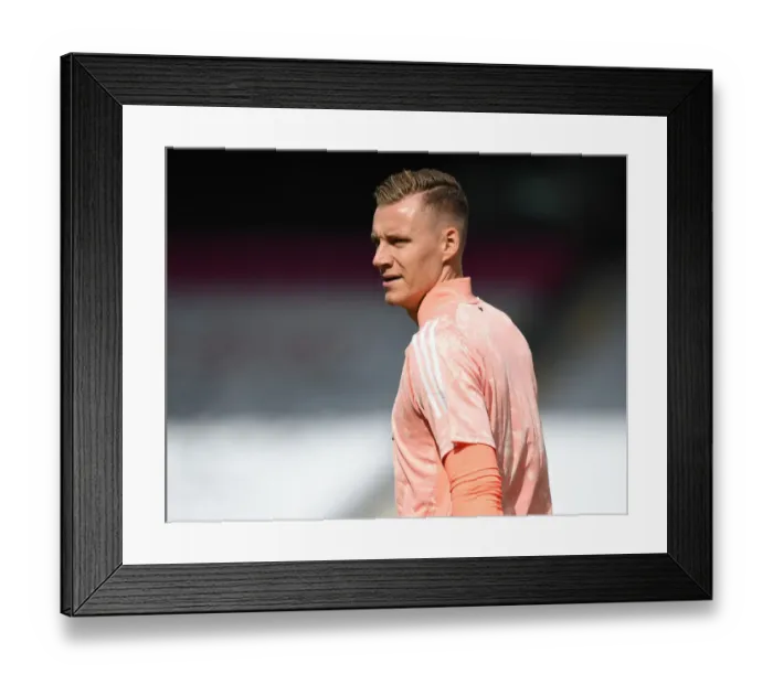 Framed Print : Bernd Leno: Arsenal's Gunners Ready for Fulham Showdown in Premier League