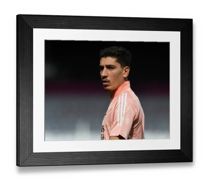 Framed Print : Arsenal's Hector Bellerin: Unwavering Focus Before Fulham Clash, Premier League 2020-21 Framed Print : Arsenal's Hector Bellerin: Unwavering Focus Before Fulham Clash, Premier League 2020-21