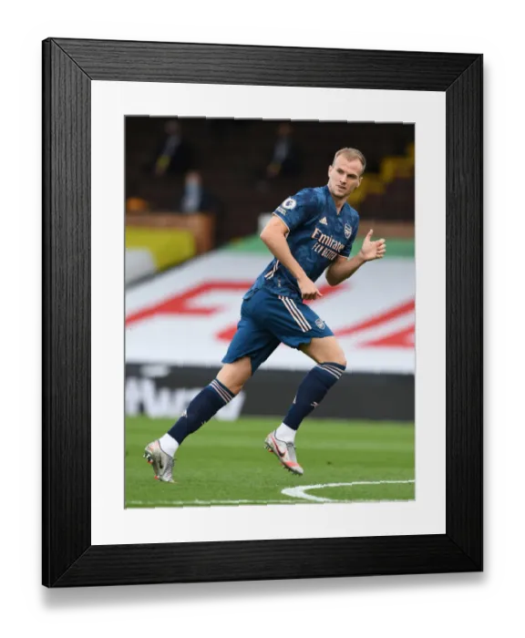 Framed Print : Rob Holding in Action: Fulham vs Arsenal, Premier League 2020-21 Framed Print : Rob Holding in Action: Fulham vs Arsenal, Premier League 2020-21