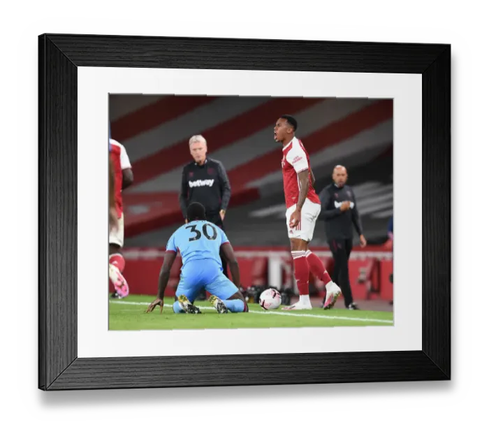 Framed Print : Gabriel Protests Ref's Call: Arsenal vs. West Ham (2020-21) Framed Print : Gabriel Protests Ref's Call: Arsenal vs. West Ham (2020-21)
