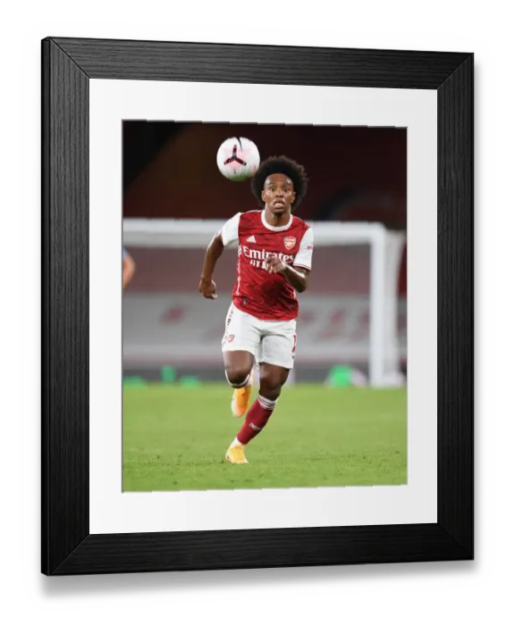Framed Print : Willian Fights for Possession: Arsenal vs. West Ham, Premier League 2020-21