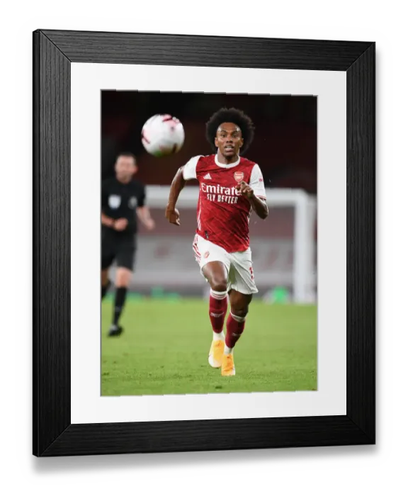 Framed Print : Willian Fights for Possession: Arsenal vs. West Ham, Premier League 2020-21 Framed Print : Willian Fights for Possession: Arsenal vs. West Ham, Premier League 2020-21