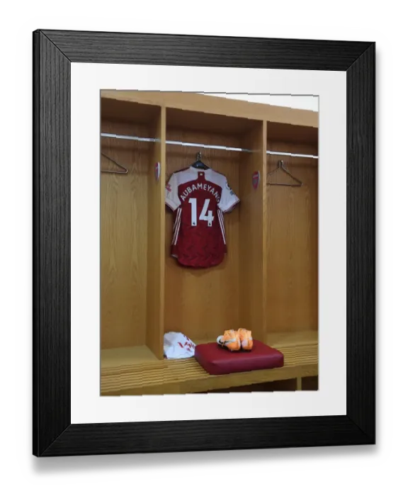 Framed Print : Arsenal's Aubameyang Readies for West Ham Clash in Emirates Changing Room Framed Print : Arsenal's Aubameyang Readies for West Ham Clash in Emirates Changing Room
