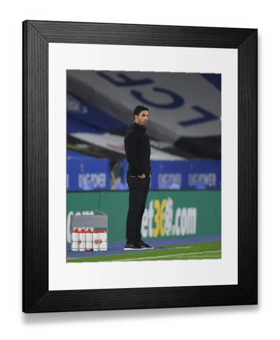 Framed Print : Arsenal's Mo Elneny Booked in Carabao Cup Clash vs Leicester City Framed Print : Arsenal's Mo Elneny Booked in Carabao Cup Clash vs Leicester City