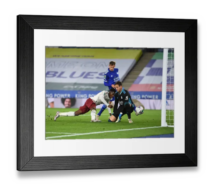 Framed Print : Eddie Nketiah Scores Twice: Arsenal Triumphs in Carabao Cup Clash vs Leicester City Framed Print : Eddie Nketiah Scores Twice: Arsenal Triumphs in Carabao Cup Clash vs Leicester City