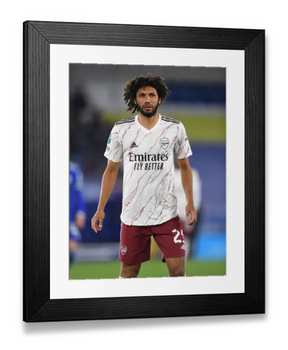 Framed Print : Arsenal's Mohamed Elneny in Action: Leicester City vs. Arsenal Carabao Cup Showdown