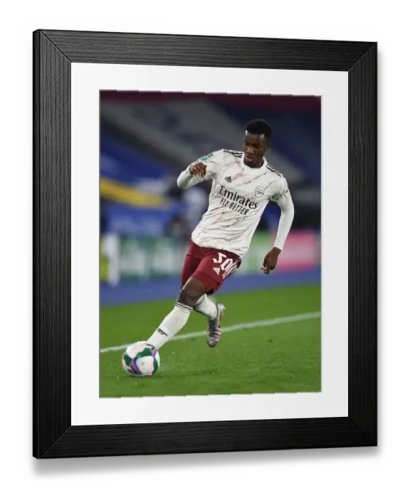 Framed Print : Arsenal's Eddie Nketiah Goes Head-to-Head with Leicester City in Carabao Cup Clash