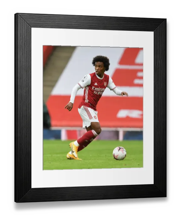 Framed Print : Willian at Empty Emirates: Arsenal vs Sheffield United, Premier League 2020-21 Framed Print : Willian at Empty Emirates: Arsenal vs Sheffield United, Premier League 2020-21