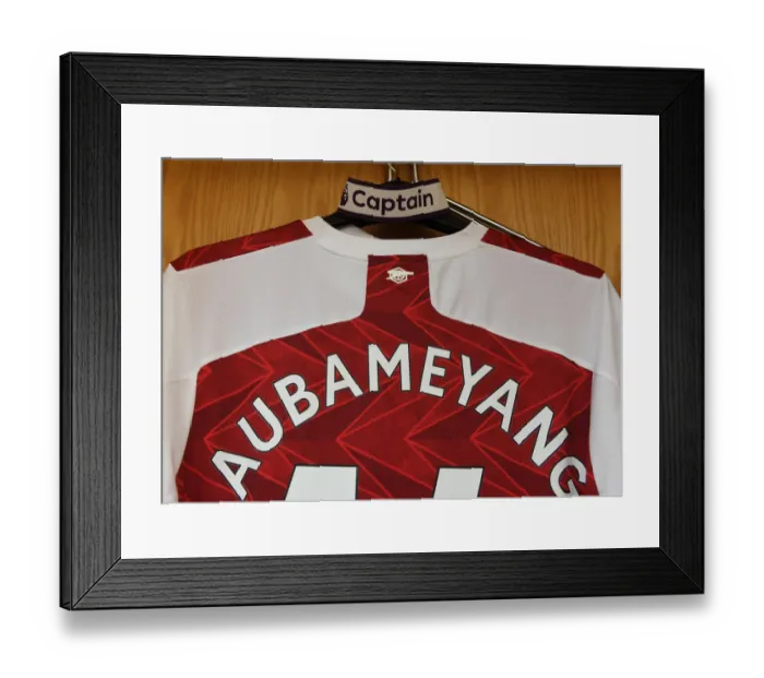 Framed Print : Arsenal's Aubameyang Prepares for Sheffield United Clash in Empty Emirates Stadium (2020-21)