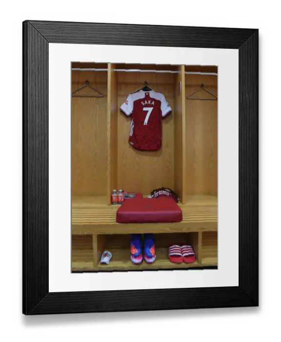 Framed Print : Arsenal's Bukayo Saka: Preparing for Arsenal v Sheffield United (Behind Closed Doors) - 2020-21 Premier League