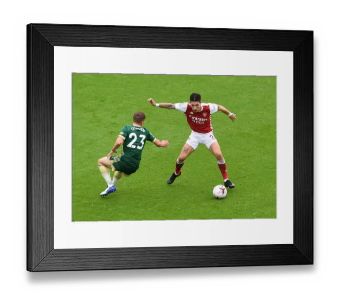 Framed Print : Arsenal vs Sheffield United: Hector Bellerin Clashes with Ben Osborn in the 2020-21 Premier League