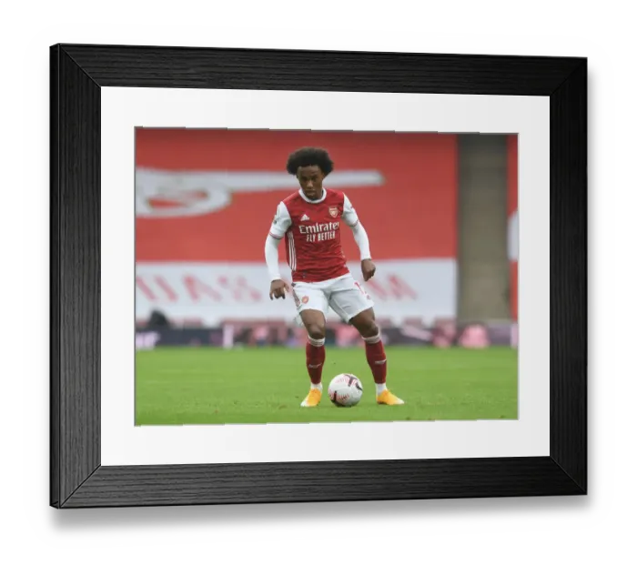 Framed Print : Arsenal's Willian in Action Against Sheffield United - Premier League 2020-21