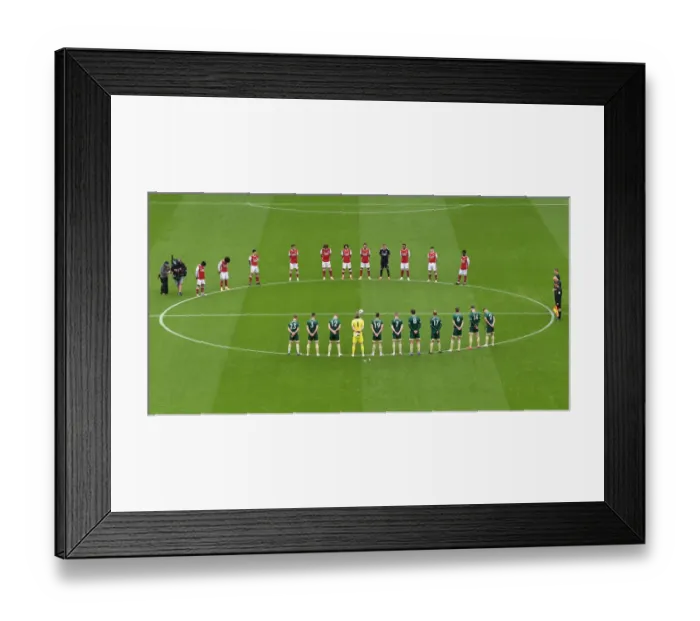 Framed Print : Arsenal vs Sheffield United: Tribute to Police Sergeant Matt Ratana before Premier League Match