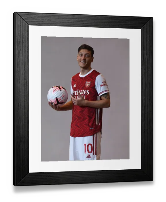 Framed Print : Arsenal 2020-21 First Team: Mesut Ozil at Media Photocall Framed Print : Arsenal 2020-21 First Team: Mesut Ozil at Media Photocall