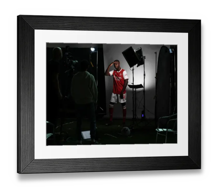 Framed Print : Arsenal First Team 2020-21: Spotlight on Nicolas Pepe