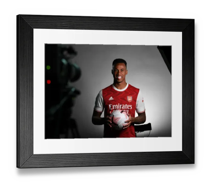 Framed Print : Arsenal 2020-21: Gabriel Magalhaes at Team Photocall