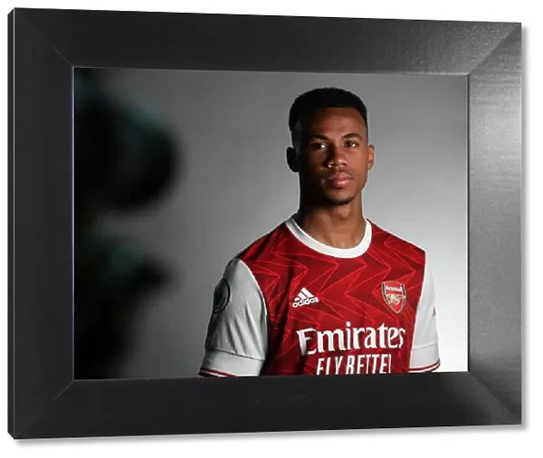 Arsenal 2020-21: Gabriel Magalhaes at Team Photocall
