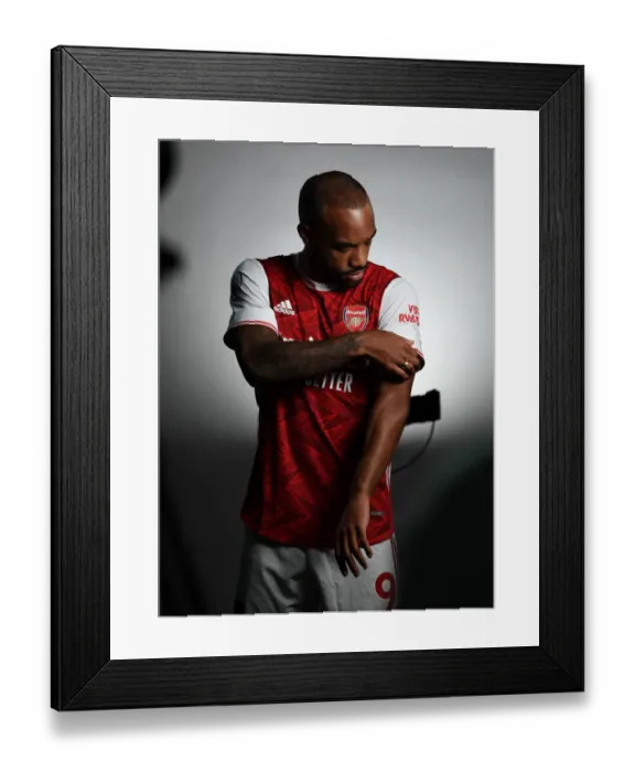 Framed Print : Arsenal Football Club: 2020-21 First Team - Alexandre Lacazette at Team Photoshoot