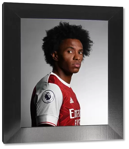 Arsenal First Team 2020-21: Willian's Arrival at London Colney Photocall