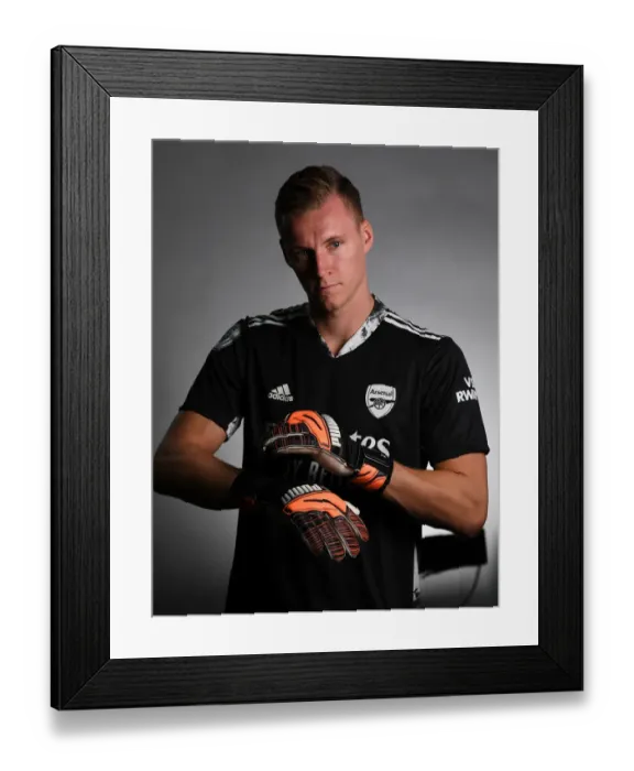 Framed Print : Arsenal FC: 2020-21 Team Photocall - Bernd Leno Framed Print : Arsenal FC: 2020-21 Team Photocall - Bernd Leno