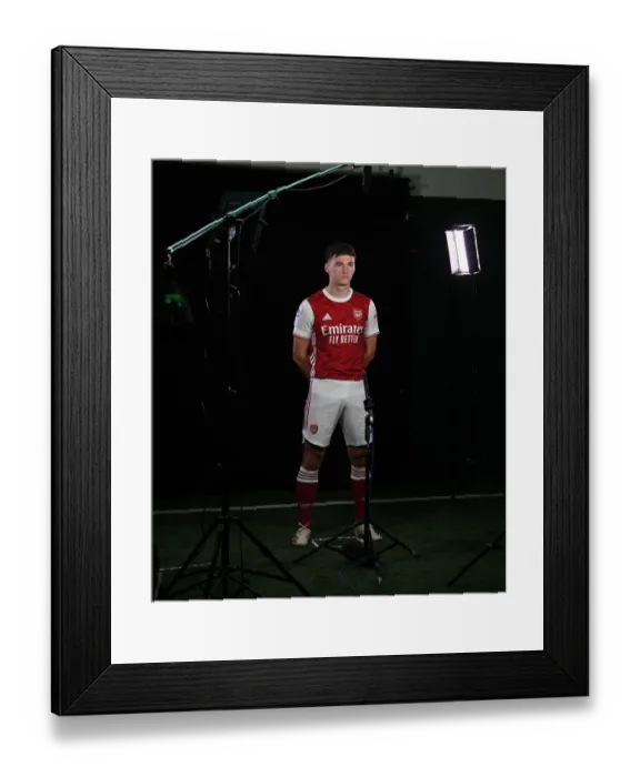 Framed Print : Arsenal 2020-21 First Team: Kieran Tierney's Focus - Arsenal Media Photocall Framed Print : Arsenal 2020-21 First Team: Kieran Tierney's Focus - Arsenal Media Photocall