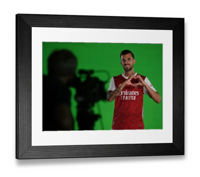 Framed Print : Arsenal First Team 2020-21: Dani Ceballos at Photocall