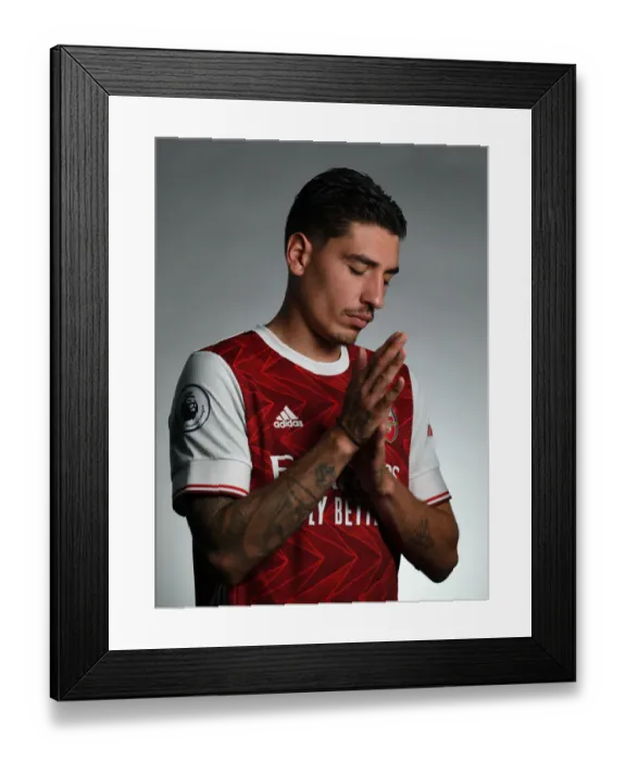 Framed Print : Arsenal 2020-21: Hector Bellerin at First Team Photocall Framed Print : Arsenal 2020-21: Hector Bellerin at First Team Photocall