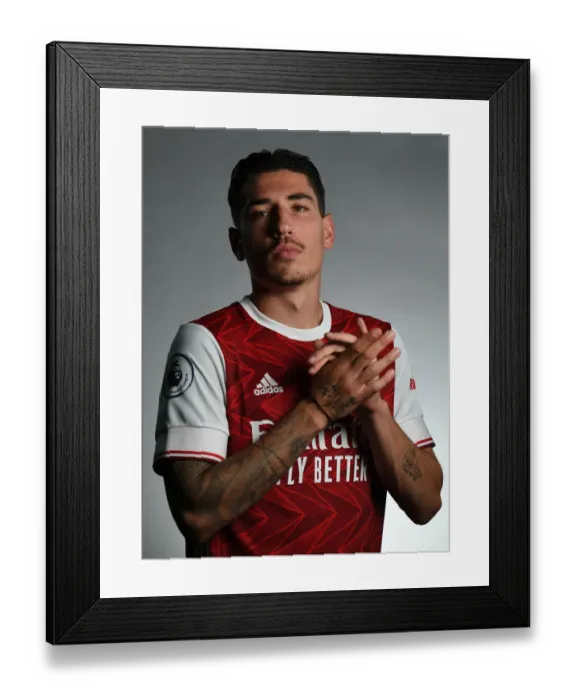 Framed Print : Arsenal 2020-21: Hector Bellerin at First Team Photocall Framed Print : Arsenal 2020-21: Hector Bellerin at First Team Photocall