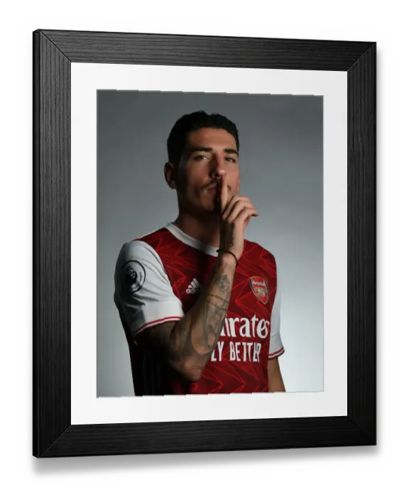 Framed Print : Arsenal 2020-21: Hector Bellerin at First Team Photocall Framed Print : Arsenal 2020-21: Hector Bellerin at First Team Photocall