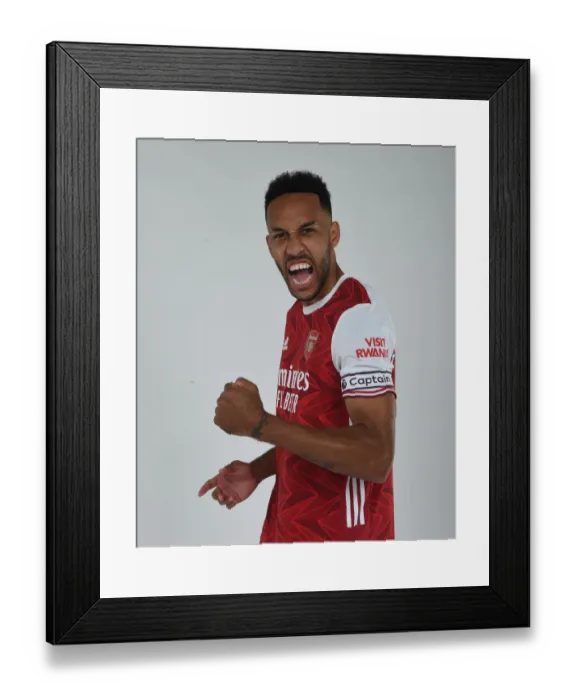Framed Print : Arsenal Football Club: 2020-21 First Team - Pierre-Emerick Aubameyang at Team Photocall Framed Print : Arsenal Football Club: 2020-21 First Team - Pierre-Emerick Aubameyang at Team Photocall
