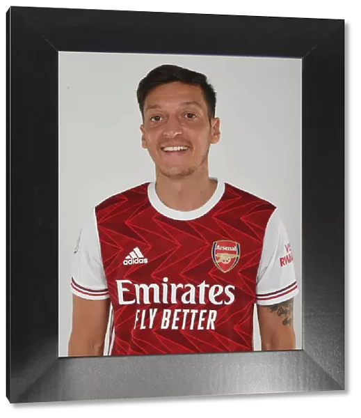 Arsenal First Team: Mesut Ozil at 2020-21 Photocall