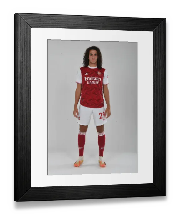 Framed Print : Arsenal's Matteo Guendouzi in Focus: Training Intensely Ahead of 2020-21 Season Framed Print : Arsenal's Matteo Guendouzi in Focus: Training Intensely Ahead of 2020-21 Season