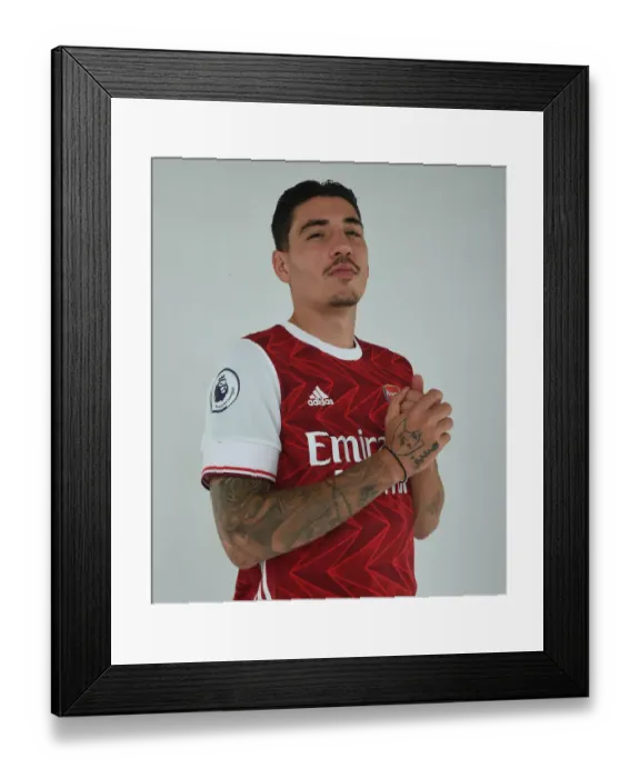 Framed Print : Arsenal's Hector Bellerin at 2020-21 First Team Photocall Framed Print : Arsenal's Hector Bellerin at 2020-21 First Team Photocall
