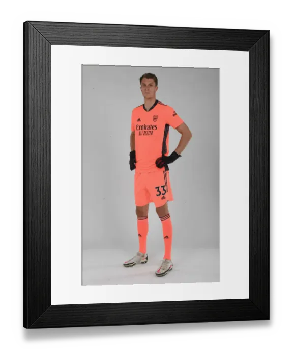 Framed Print : Arsenal FC: 2020-21 First Team - Matt Macey at Team Photocall Framed Print : Arsenal FC: 2020-21 First Team - Matt Macey at Team Photocall