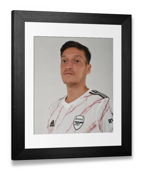 Framed Print : Arsenal First Team: 2020-21 Season - Mesut Ozil in Training Framed Print : Arsenal First Team: 2020-21 Season - Mesut Ozil in Training