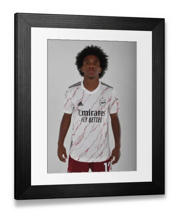 Framed Print : Arsenal Football Club: 2020-21 Team Unveiling - Willian at Training Session