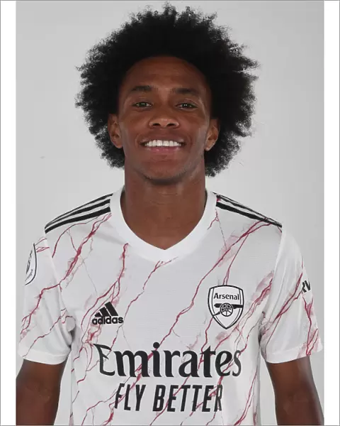 Arsenal First Team: Willian at 2020-21 Photocall