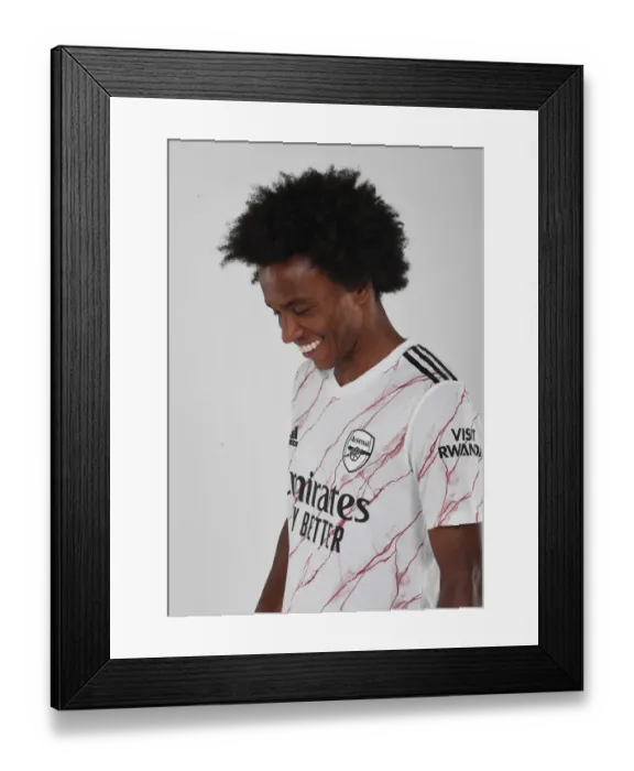 Framed Print : Arsenal 2020-21 First Team: Willian at Photocall