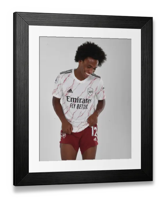 Framed Print : Arsenal 2020-21 First Team: Welcome to the Squad - Willian at London Colney