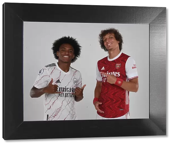Arsenal First Team: Willian and David Luiz at 2020-21 Team Photocall