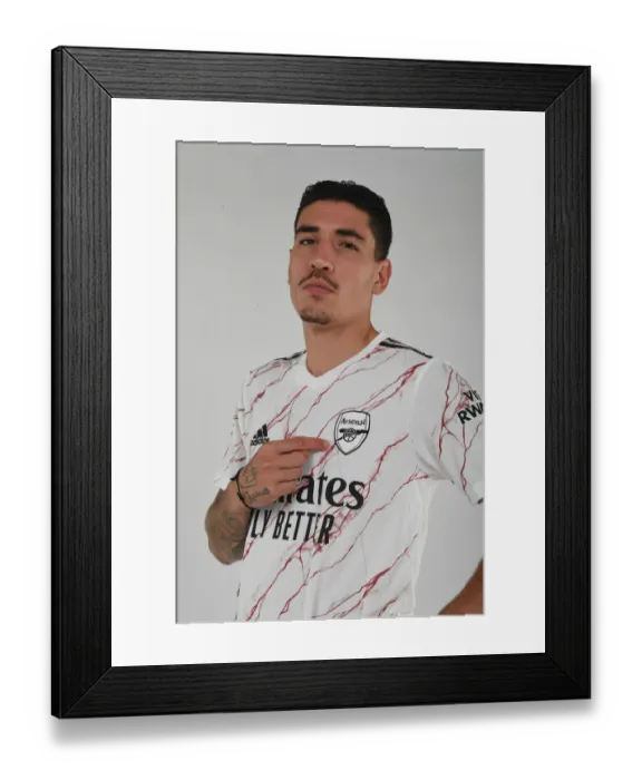 Framed Print : Arsenal First Team: 2020-21 Season Photocall - Hector Bellerin Framed Print : Arsenal First Team: 2020-21 Season Photocall - Hector Bellerin