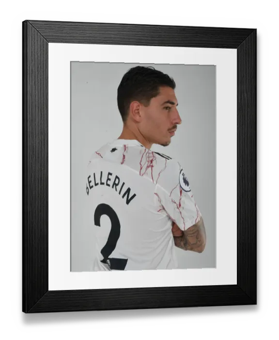 Framed Print : Arsenal First Team: 2020-21 Season Photocall - Hector Bellerin