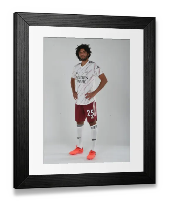 Framed Print : Arsenal's Mo Elneny in Training at London Colney, 2020-21 Season Framed Print : Arsenal's Mo Elneny in Training at London Colney, 2020-21 Season