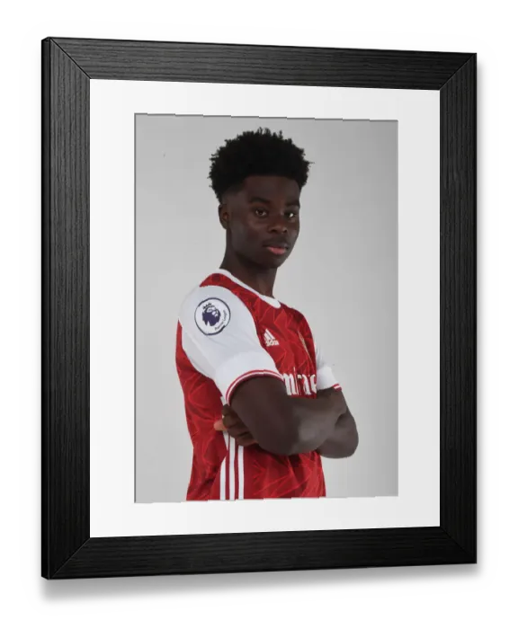 Framed Print : Arsenal First Team: Training with Bukayo Saka - 2020-21 Season Framed Print : Arsenal First Team: Training with Bukayo Saka - 2020-21 Season
