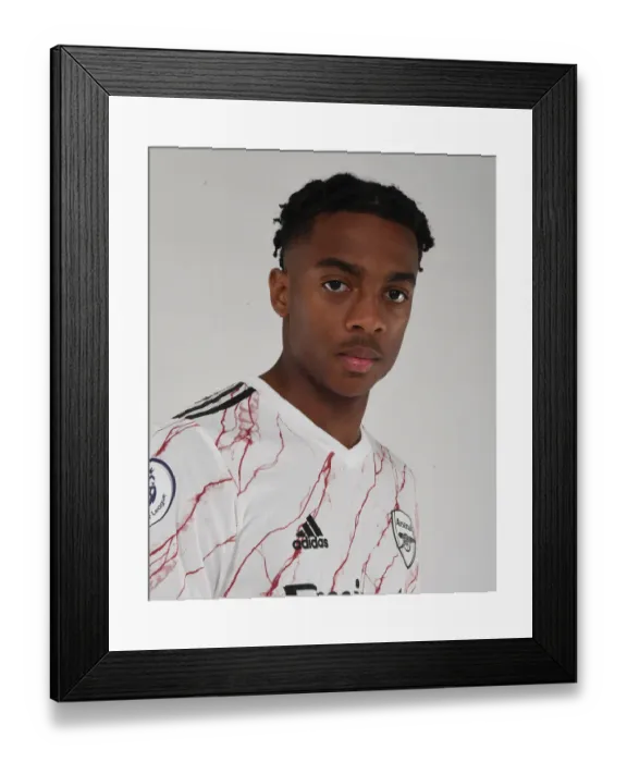 Framed Print : Arsenal First Team: 2020-21 Season Photocall - Joe Willock at Training